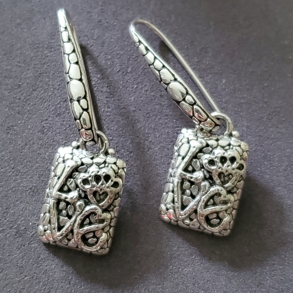 925 Sterling Silver LOVE‎ 🐾Earrings